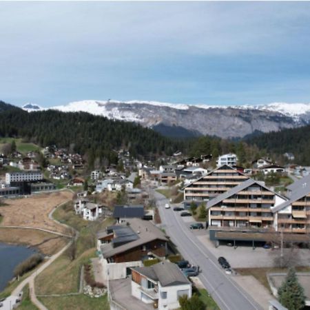 Lovely 1-Bedroom Vacation Studio Apartment With Pool And Sauna Laax Exteriör bild