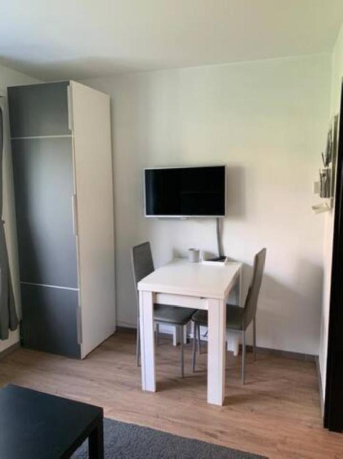 Lovely 1-Bedroom Vacation Studio Apartment With Pool And Sauna Laax Exteriör bild